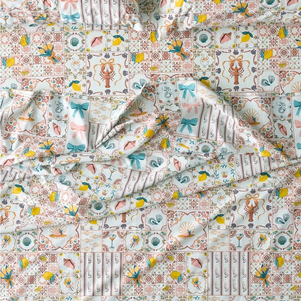 Urban Outfitters Multicolor Tile Queen Bedding Sheets -Mint color